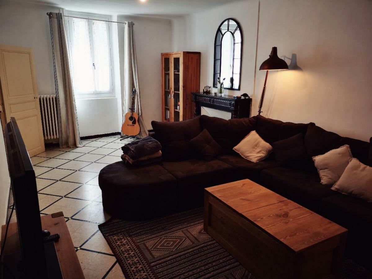 Céreste La Maison Bleue מראה חיצוני תמונה