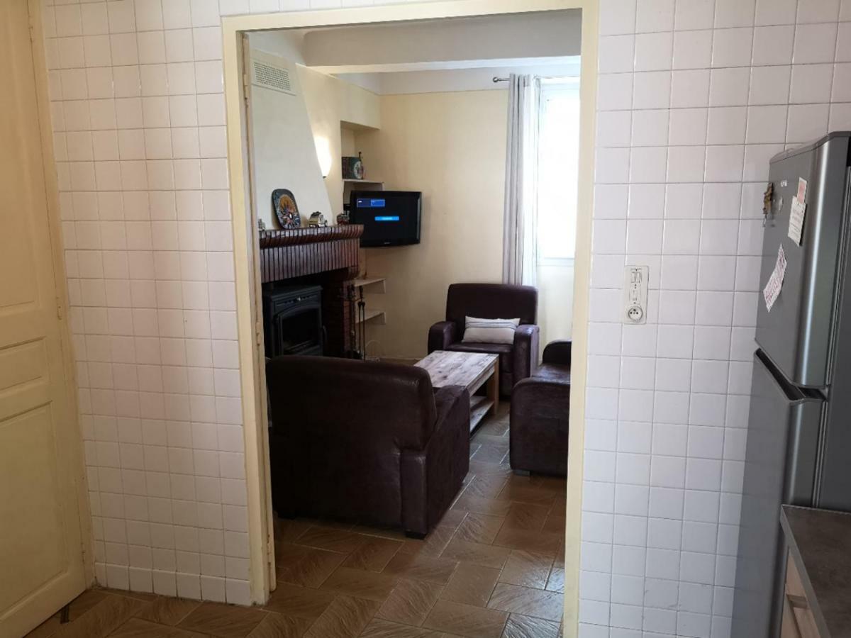 Céreste La Maison Bleue מראה חיצוני תמונה