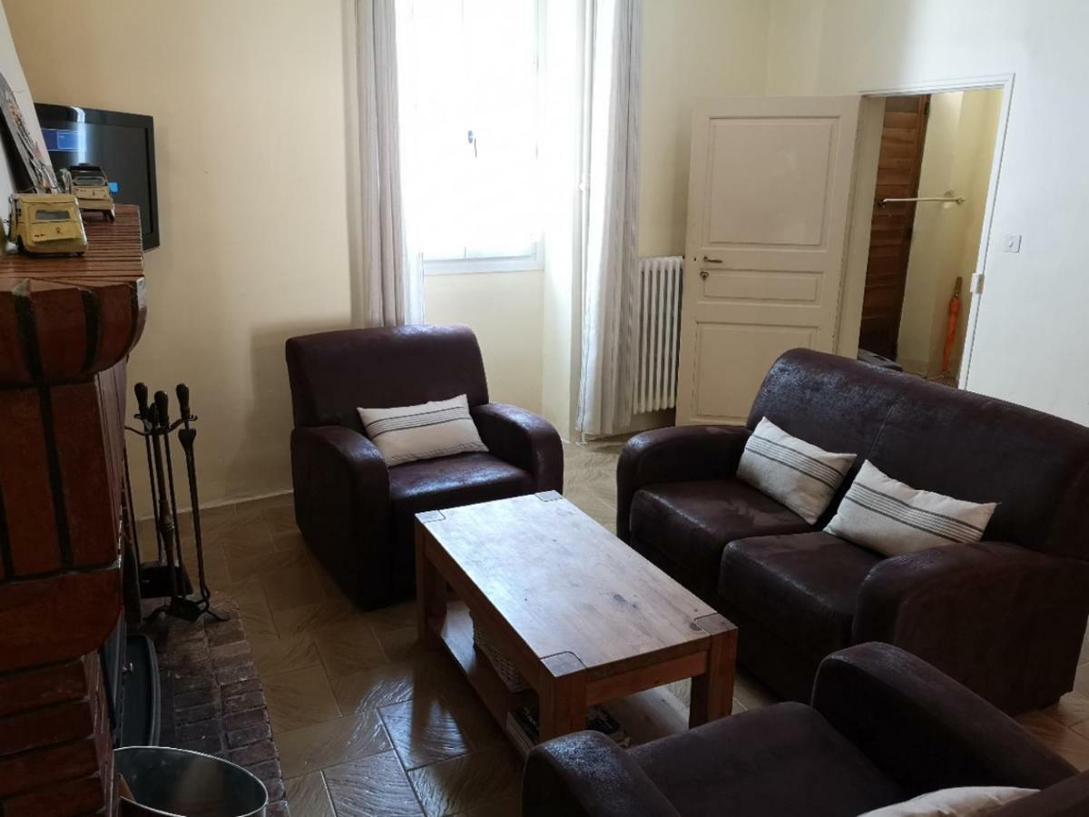 Céreste La Maison Bleue מראה חיצוני תמונה